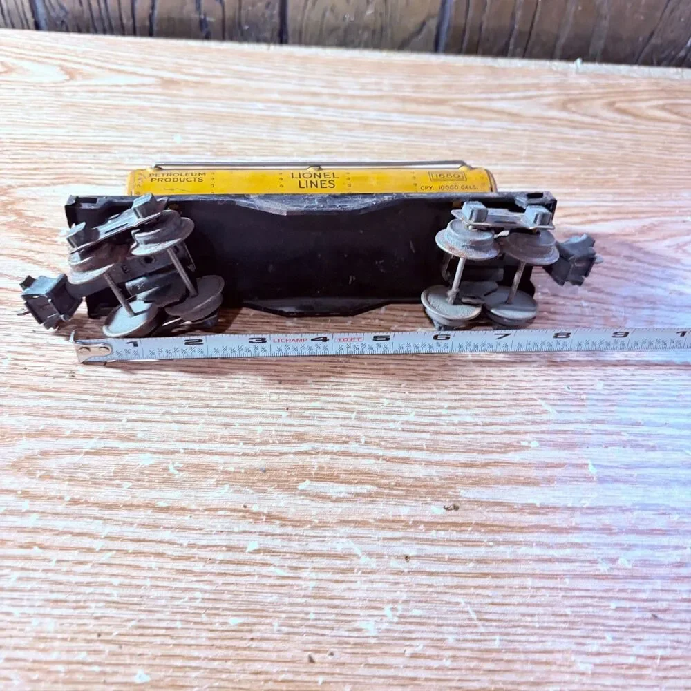 Vintage Lionel 1680 Shell Tank Car 0 Gauge Railway Railroad Train Yellow